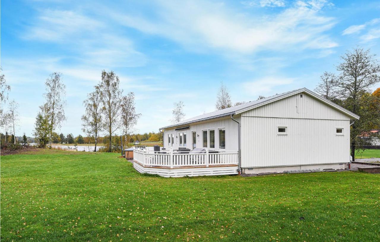 Cozy Home In Svanskog With Lake View Exterior foto